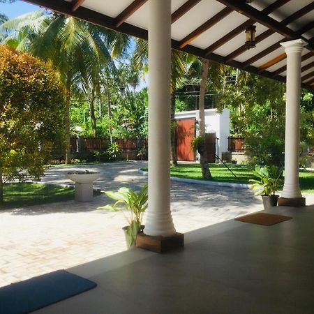 Casa Blanca Hotell Ahangama Eksteriør bilde