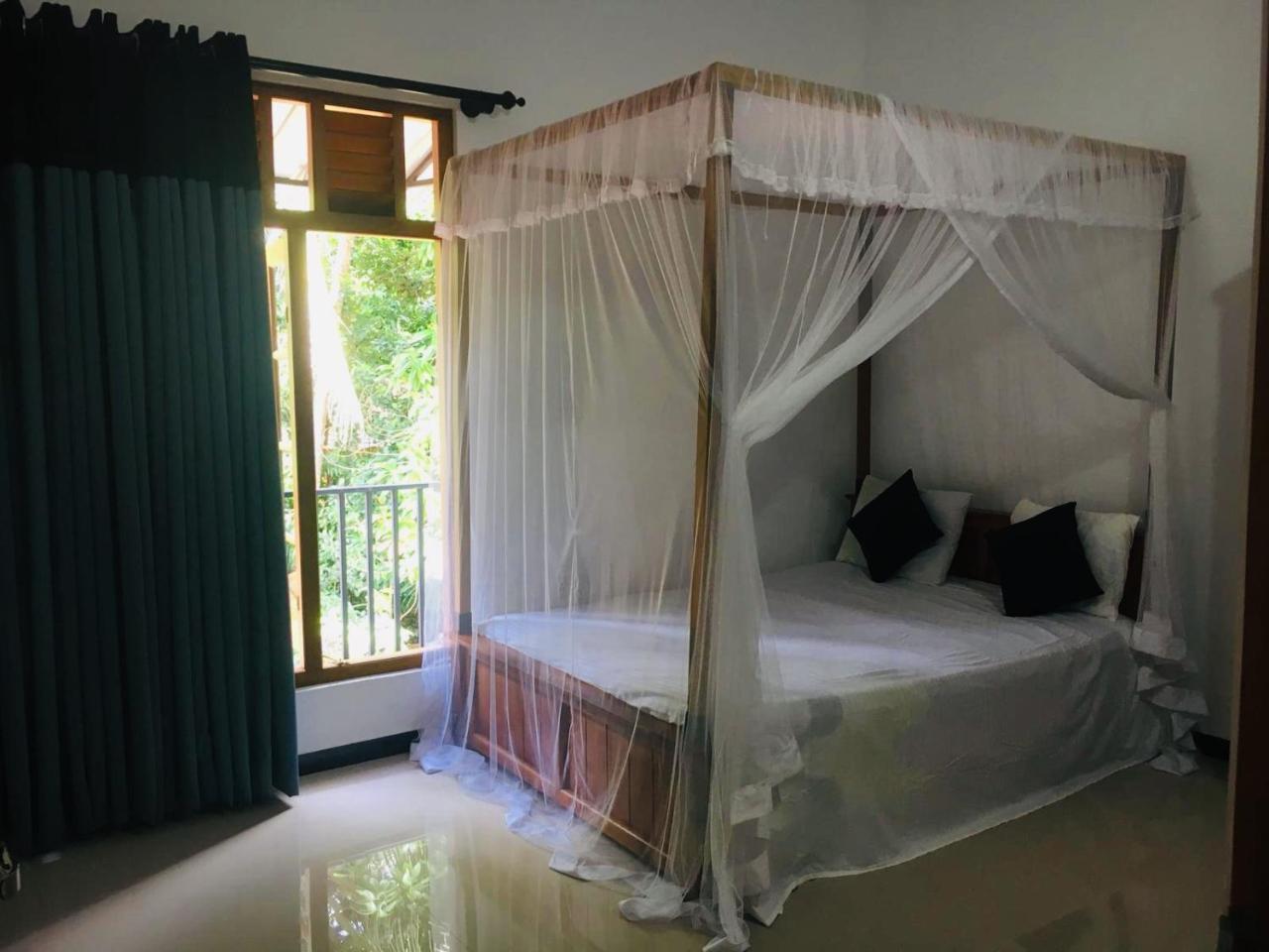Casa Blanca Hotell Ahangama Eksteriør bilde
